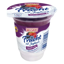 Frucht auf Joghurt